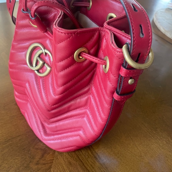 Gucci - Picture 2 of 4